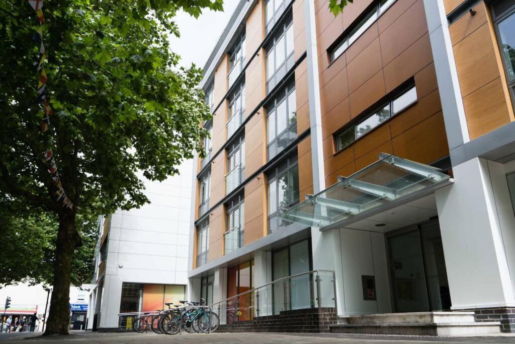 Quayside Apartment Poole Bagian luar foto